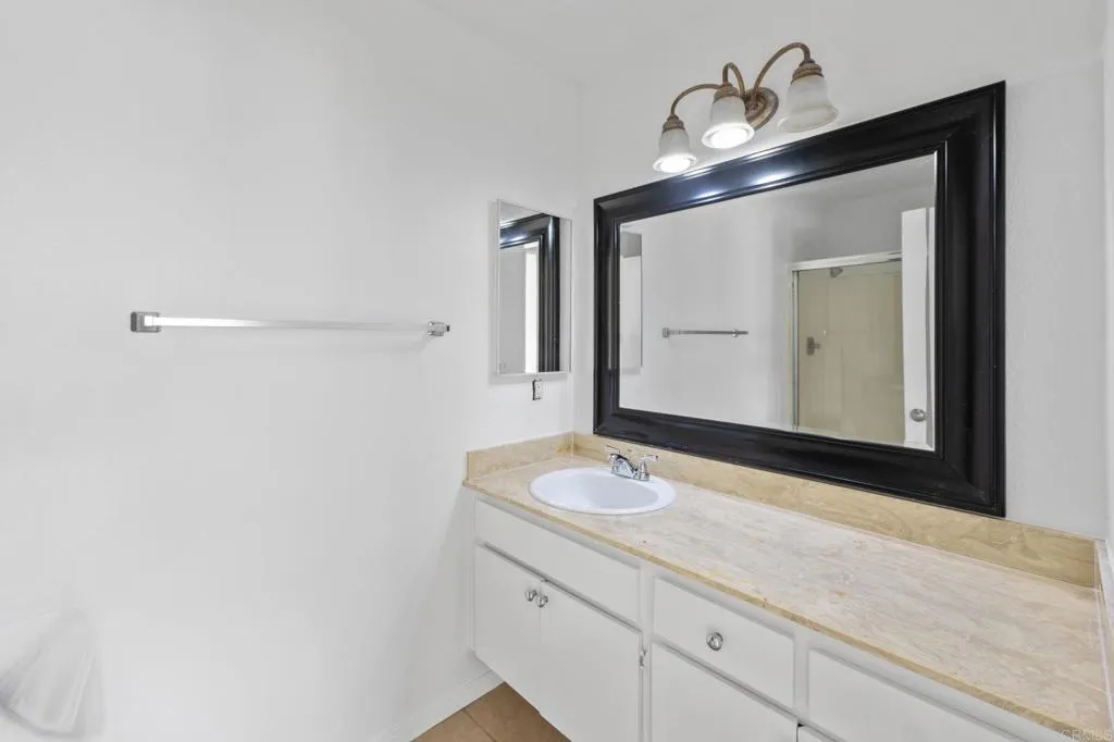 https://cdn.realtyfeed.com/cdn/127/306556773/27c564eb2f2f33c463a32f18e2d7fa74.webp