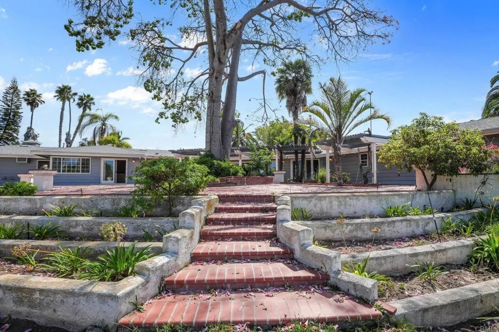https://cdn.realtyfeed.com/cdn/127/306556814/a259e07a1f21e500b62edb90c0e7cbaf.webp