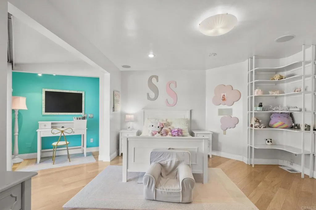 https://cdn.realtyfeed.com/cdn/127/306556814/b7e21f8d634c3eed3864e79dabc050c0.webp