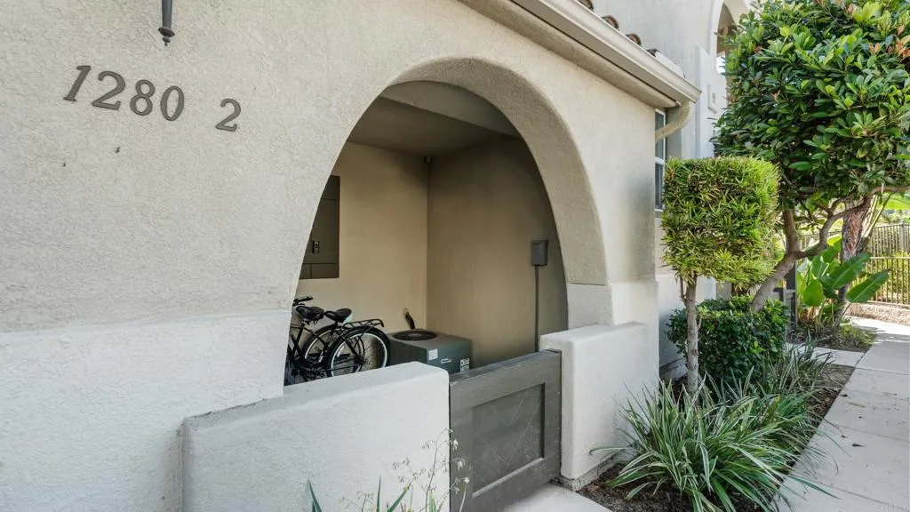 https://cdn.realtyfeed.com/cdn/127/306556920/30ae62fd0dd6751f4a7c630197acb6f9.webp