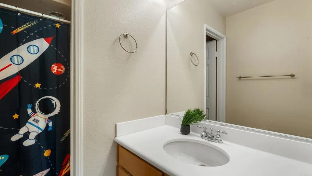 https://cdn.realtyfeed.com/cdn/127/306556920/3a9fdd6f3f080e9b431d6de0dcb92249.webp