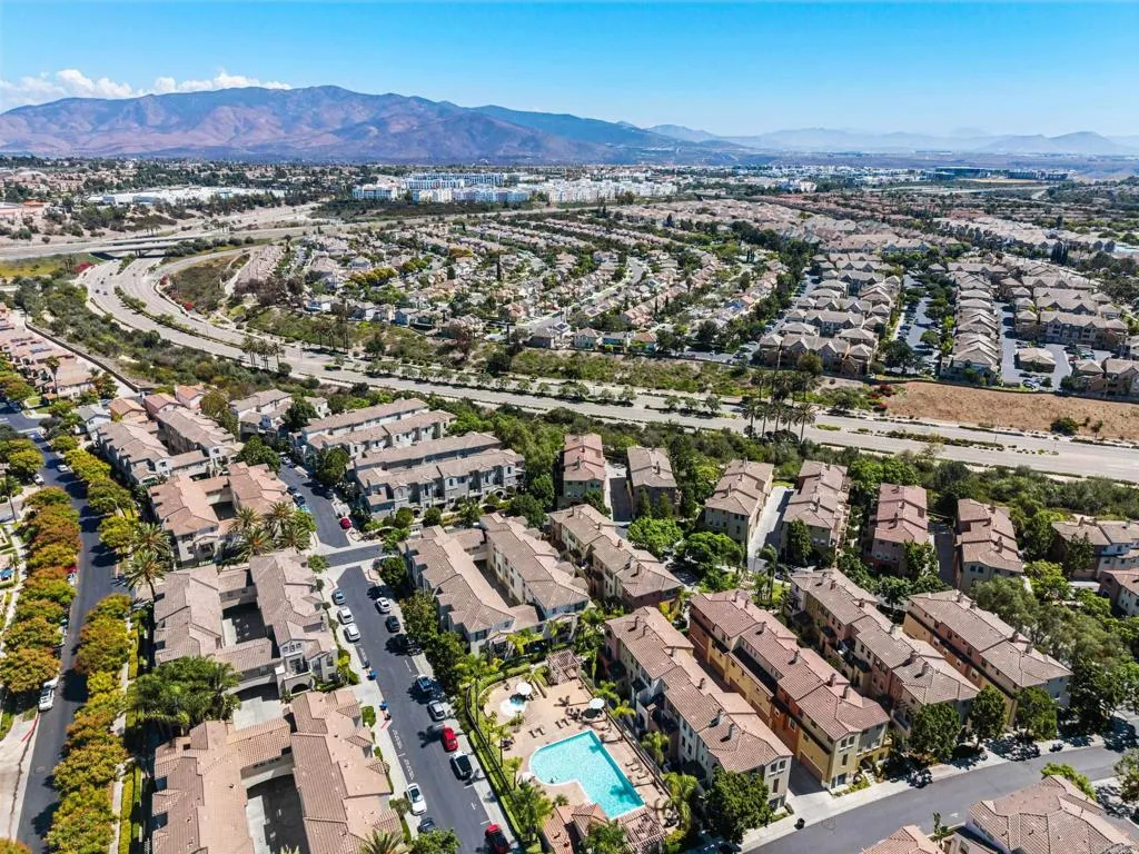 https://cdn.realtyfeed.com/cdn/127/306556920/9fdc8429382fab820ff46f9a2b6bc82d.webp