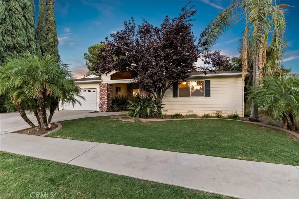 1533 Sunnyside Avenue, Clovis, CA 93611 - Photo 3 of 30, Clovis, CA