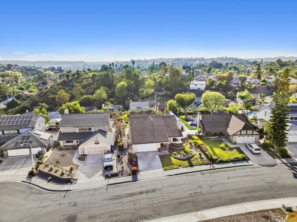 https://cdn.realtyfeed.com/cdn/127/306556926/1b3ea02f4cd274268f52f941de117f6c.webp