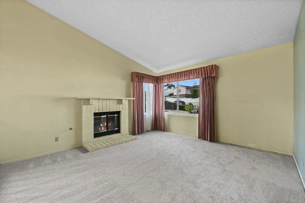https://cdn.realtyfeed.com/cdn/127/306556926/a0d1b7a8579932e086b58bb1fa1bedde.webp