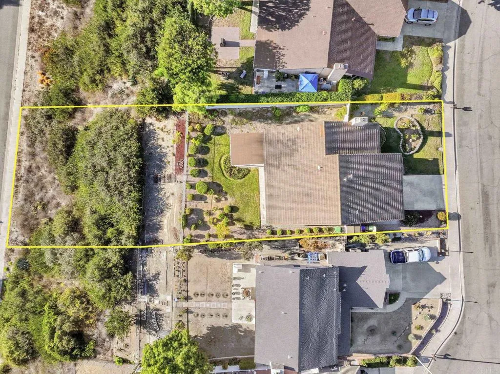 https://cdn.realtyfeed.com/cdn/127/306556926/aaa96e1110e1321fc6d33e279eb83cd2.webp