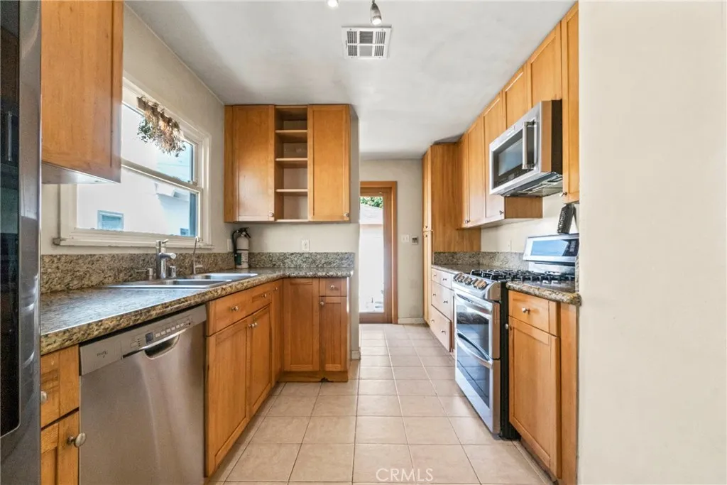10728 Barman Avenue, Culver City, CA 90230 - Photo 4 of 20, Culver City, CA