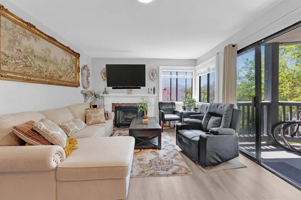 https://cdn.realtyfeed.com/cdn/127/306556977/9f1d63861ee589ef8c3544088851152b.webp