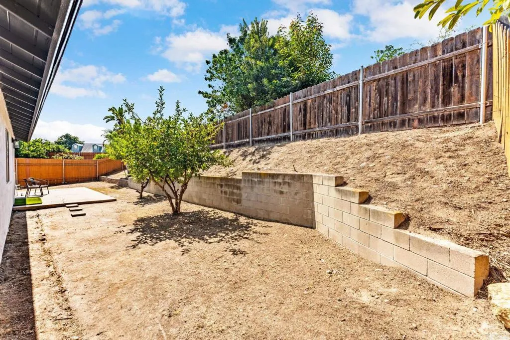 https://cdn.realtyfeed.com/cdn/127/306557006/3e06ff1f1de1e4e8b618ad88d1de17fe.webp
