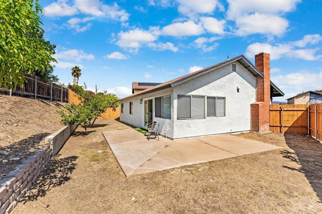 https://cdn.realtyfeed.com/cdn/127/306557006/c47a12da659f573a6e24a6d2f6f55885.webp