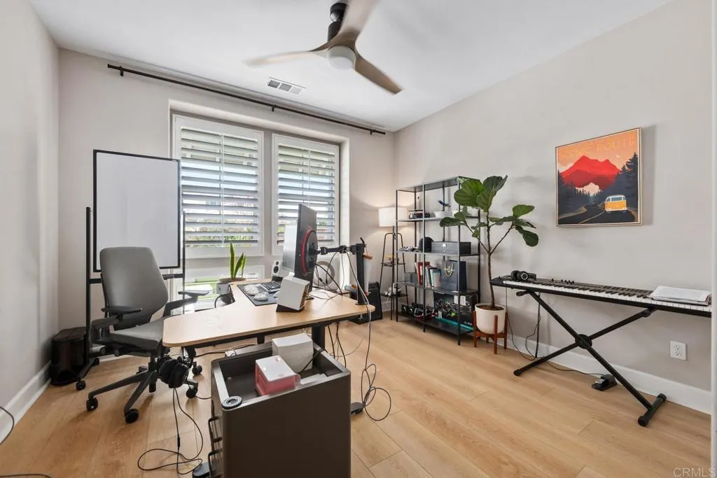 https://cdn.realtyfeed.com/cdn/127/306557052/9a1d14615f29a731c79c2ba20bf0260b.webp