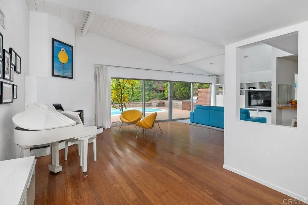 https://cdn.realtyfeed.com/cdn/127/306557059/582b9fa40fa4a64ad0902f472d14b546.webp