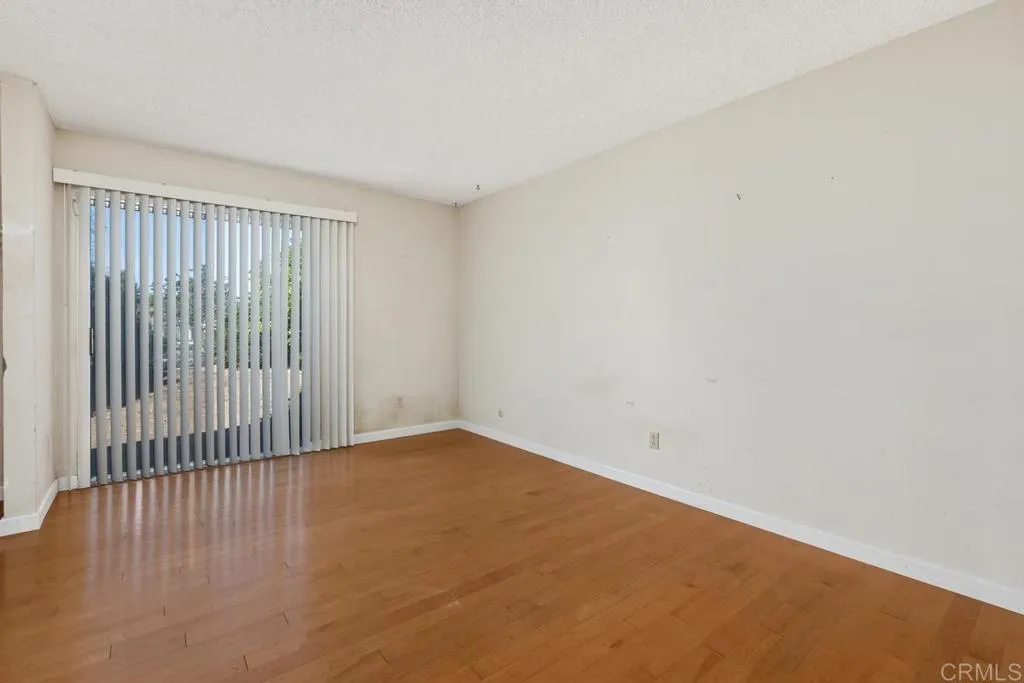https://cdn.realtyfeed.com/cdn/127/306557127/724c6163d8ec6e5bdb3d471ab5196f64.webp