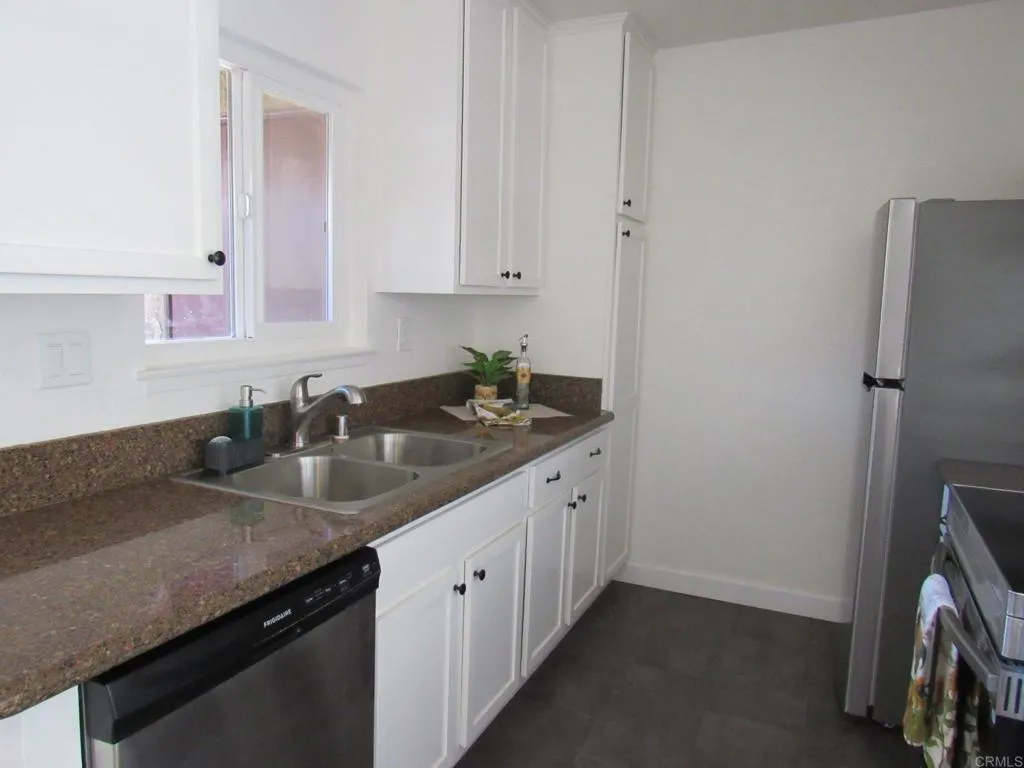 https://cdn.realtyfeed.com/cdn/127/306557198/cf3bb55d6ec4252037b03a9b8c557d14.webp