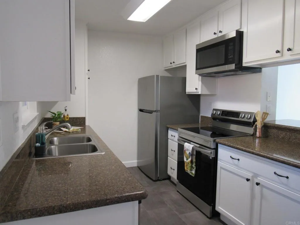 https://cdn.realtyfeed.com/cdn/127/306557198/dfb589dec9bc2d12cdc71455d37d6f73.webp