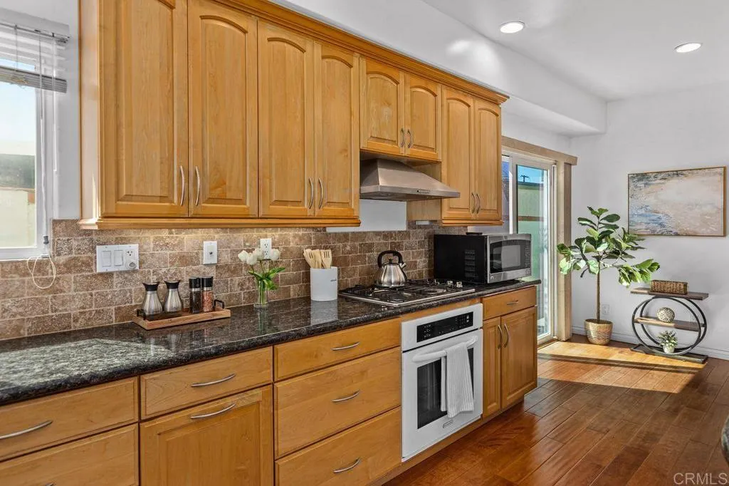 https://cdn.realtyfeed.com/cdn/127/306557200/3d05228f1f603e5b2723761966dae1e8.webp