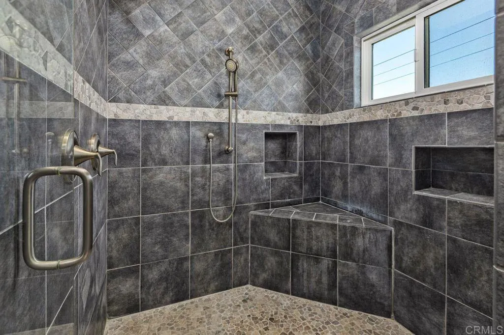 https://cdn.realtyfeed.com/cdn/127/306557200/5a19ba05cfcc43380440286b9803a6d0.webp