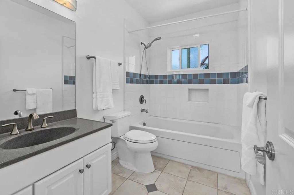 https://cdn.realtyfeed.com/cdn/127/306557200/5b718f1f5337f37df4fc261c0ef62046.webp