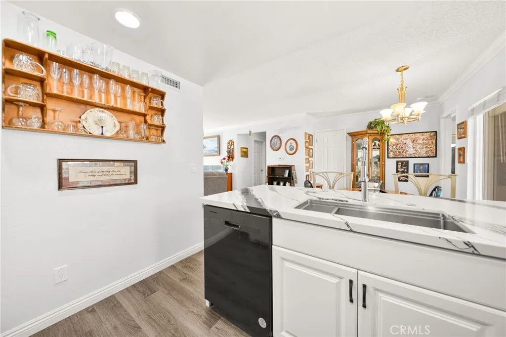 https://cdn.realtyfeed.com/cdn/127/306557216/3fa88d21d2cbe31460d1fba72e813851.webp