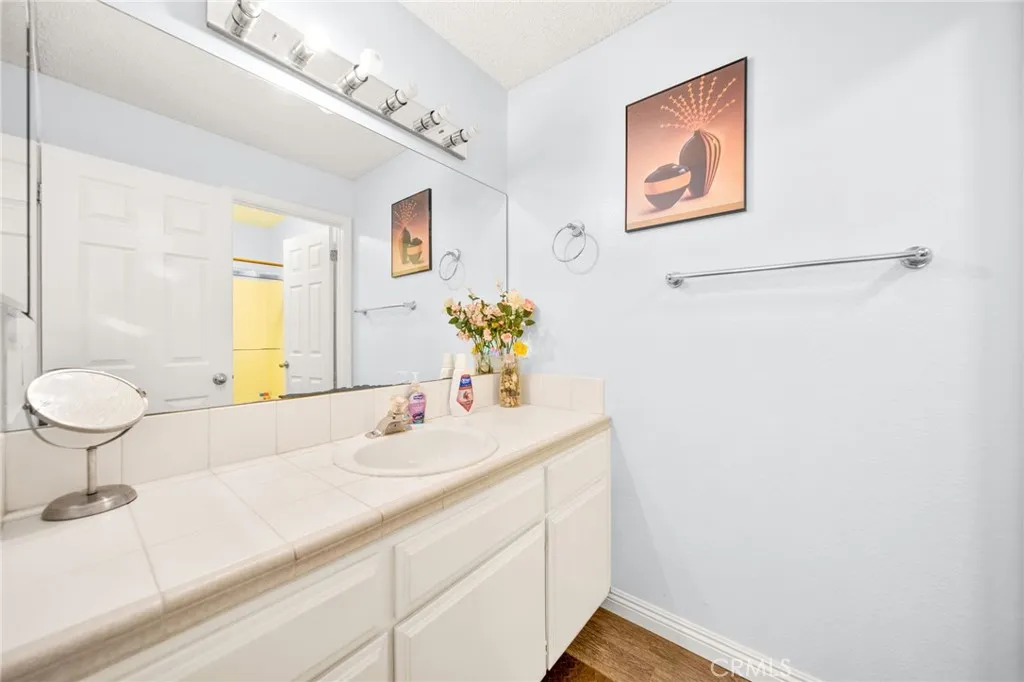 https://cdn.realtyfeed.com/cdn/127/306557216/41af846d138fa400db4c450cd8ef521d.webp