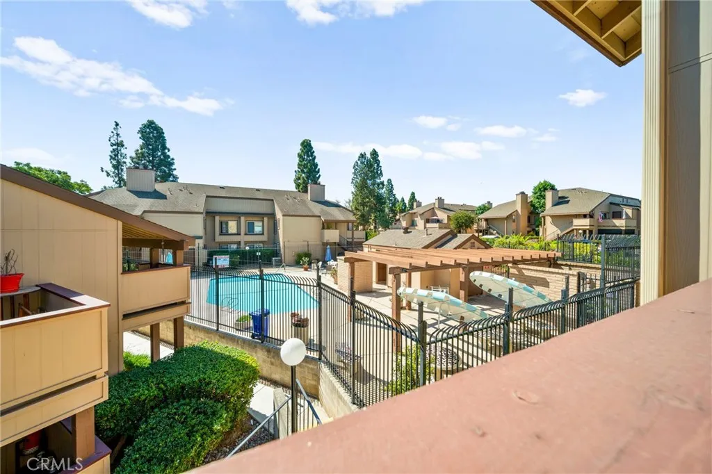 https://cdn.realtyfeed.com/cdn/127/306557216/796b6920c5dd2859694d8daf9dc00189.webp