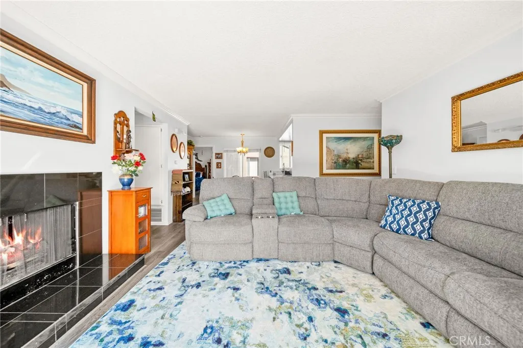 https://cdn.realtyfeed.com/cdn/127/306557216/a064cb3c5e8fb3824f249b34e444a806.webp