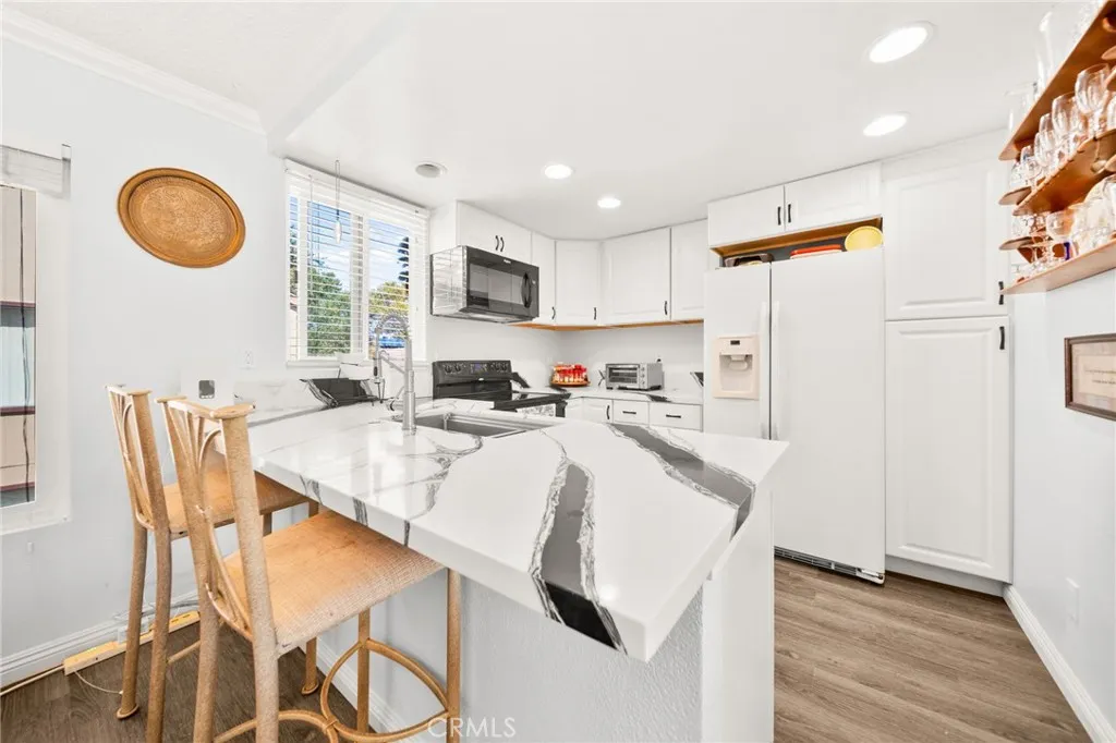 https://cdn.realtyfeed.com/cdn/127/306557216/b4a045253dd0ef0a71ed51eef6d9f484.webp