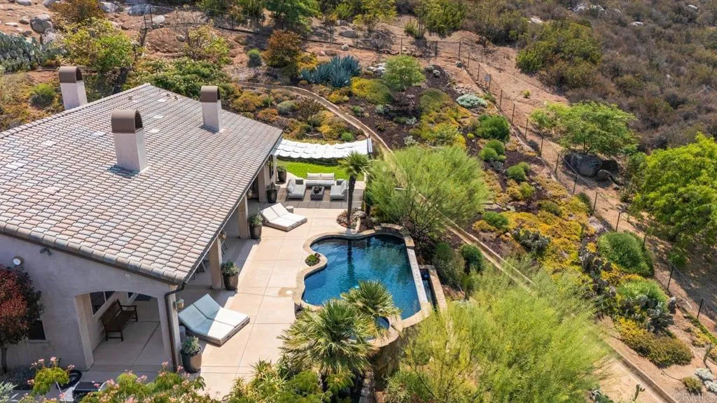 https://cdn.realtyfeed.com/cdn/127/306557266/42075754dc6eb000cbf5e035f39a5c57.webp