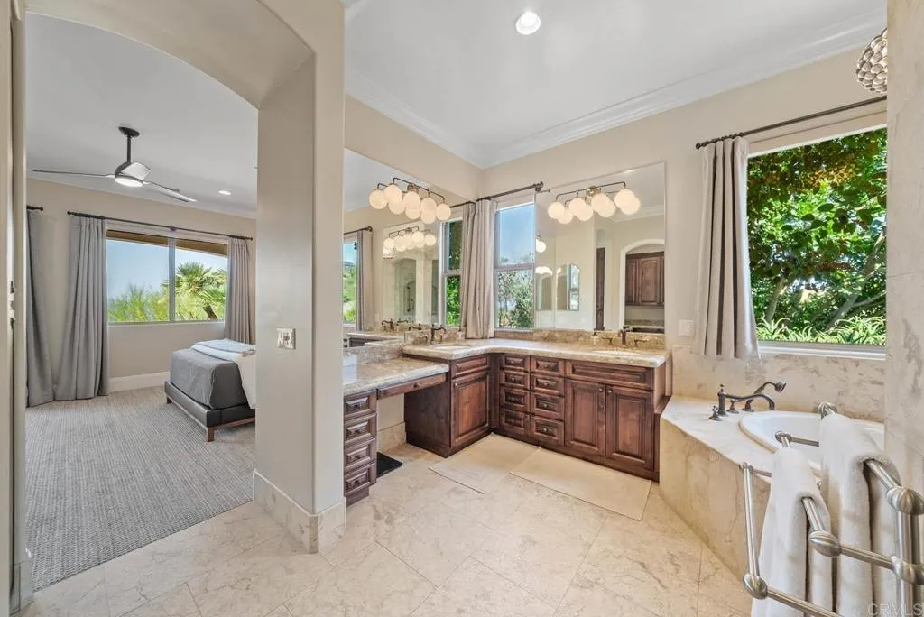 https://cdn.realtyfeed.com/cdn/127/306557266/62e11e0b638f3b8a20082bec829da73f.webp