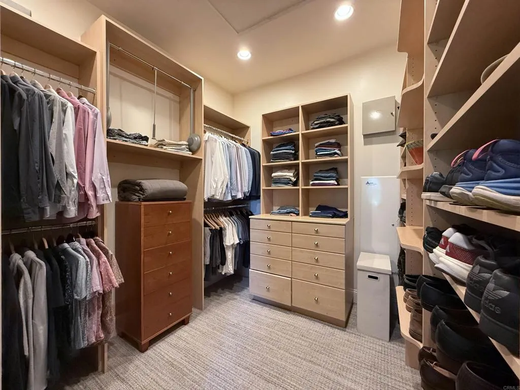 https://cdn.realtyfeed.com/cdn/127/306557266/b9287ec13c5ff48b6d8510f64034d326.webp
