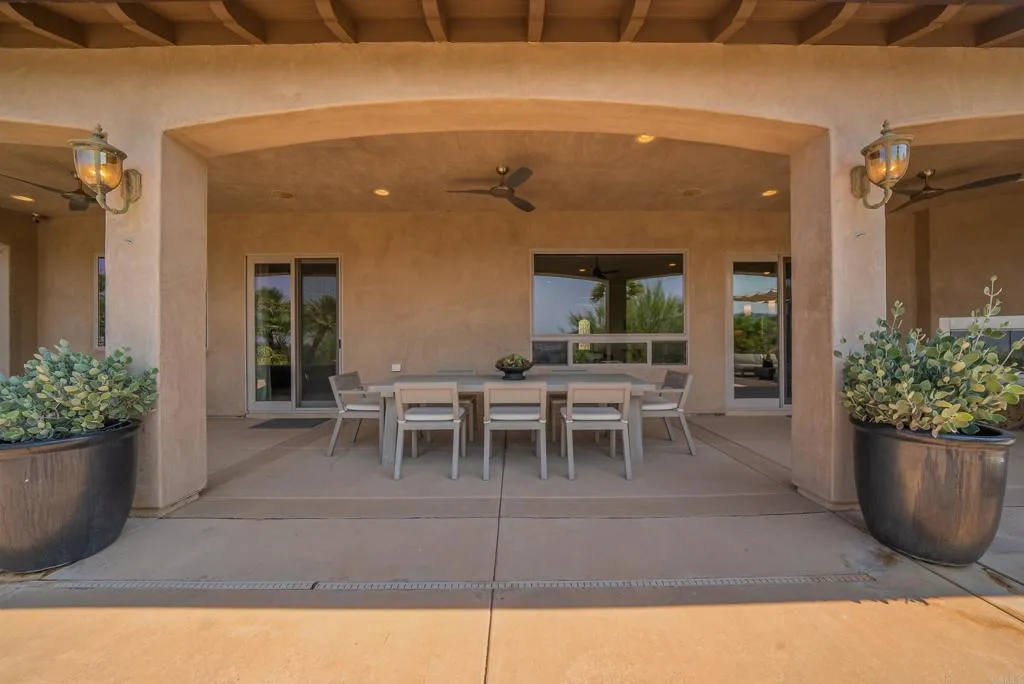 https://cdn.realtyfeed.com/cdn/127/306557266/f4e367571b0d5b86f3f99de00d123cd5.webp