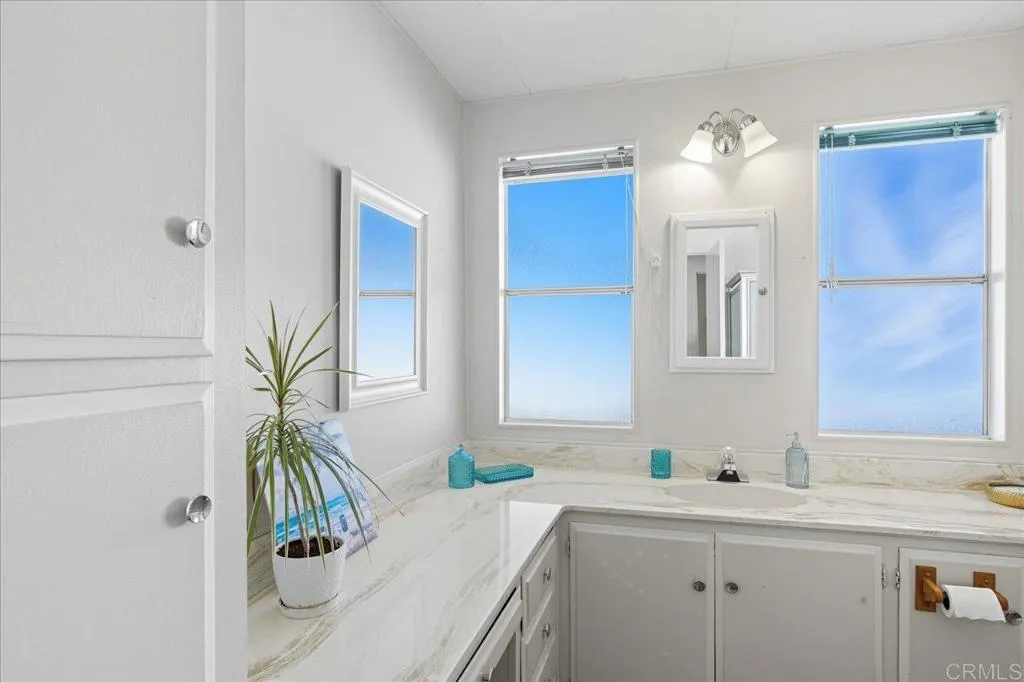 https://cdn.realtyfeed.com/cdn/127/306557268/f0580d987e1b43236293df441f7ad10e.webp