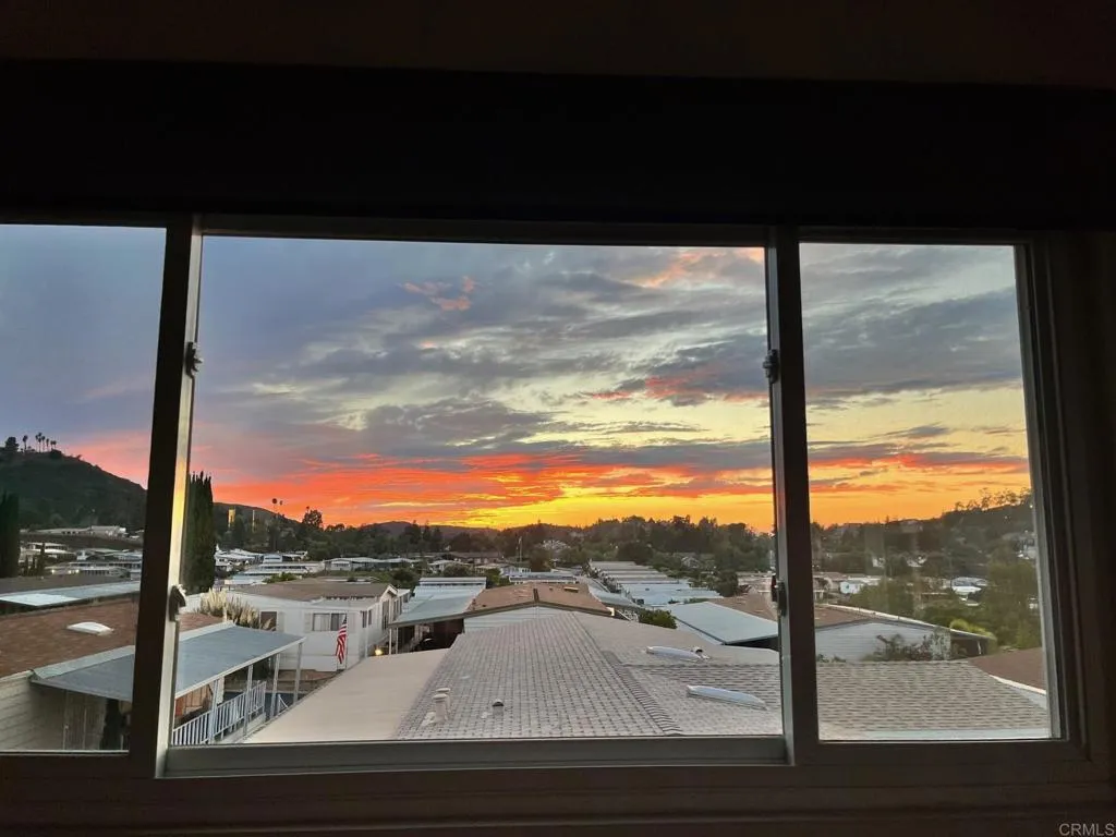 https://cdn.realtyfeed.com/cdn/127/306557268/f443194ae24aa41c49d4345de0ba62a8.webp