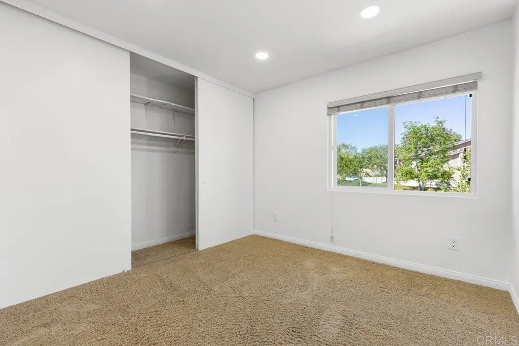 https://cdn.realtyfeed.com/cdn/127/306557286/34ab5a7b875d1d406ef46a7ec2486e93.webp