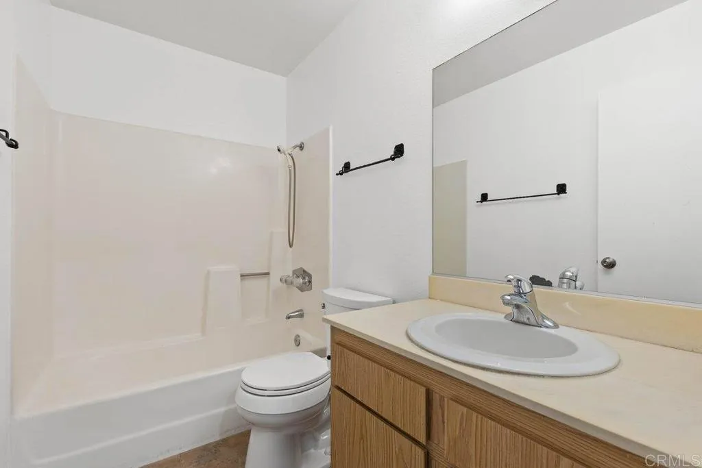 https://cdn.realtyfeed.com/cdn/127/306557286/84bfce8a05711c362f1858bd18eb34c5.webp