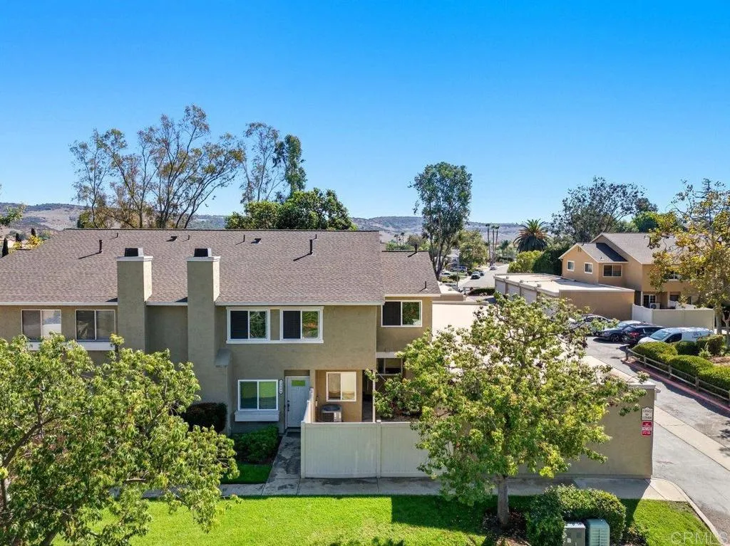 https://cdn.realtyfeed.com/cdn/127/306557286/888815887990d6db5ddd75fd1e118a80.webp