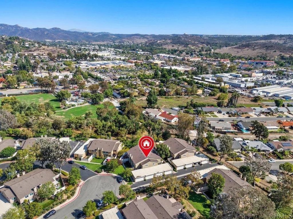 https://cdn.realtyfeed.com/cdn/127/306557286/8a4569640fa8fae543c2e3699a5631ee.webp
