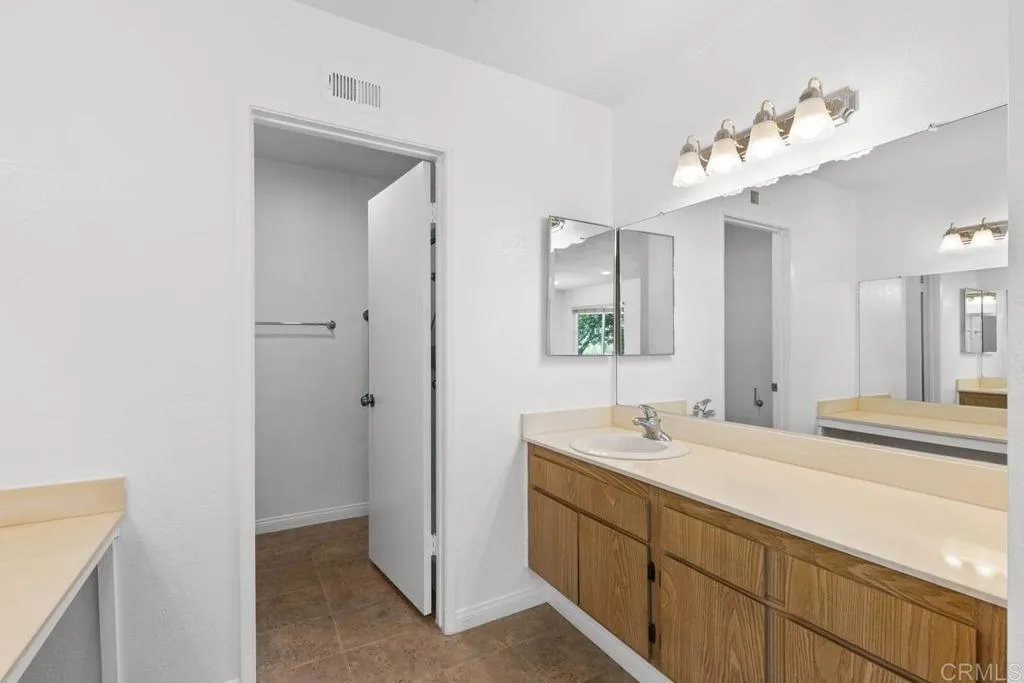 https://cdn.realtyfeed.com/cdn/127/306557286/e3bf238f61b0609ee08f10fc94118b12.webp