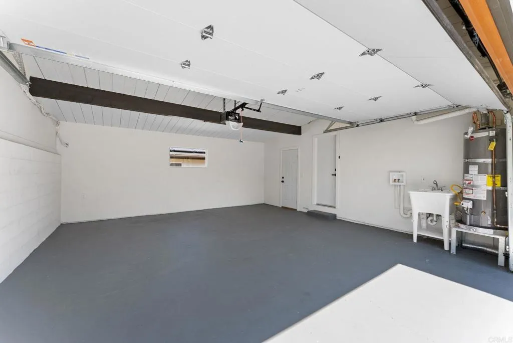 https://cdn.realtyfeed.com/cdn/127/306557293/93e56890484267f73b52543e1a77f9f2.webp