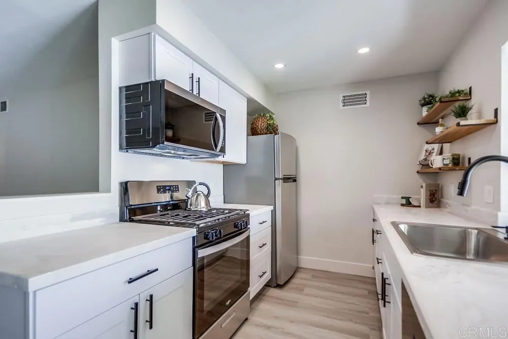 https://cdn.realtyfeed.com/cdn/127/306557299/483ff9b988508f382abe12c6b9c64fce.webp