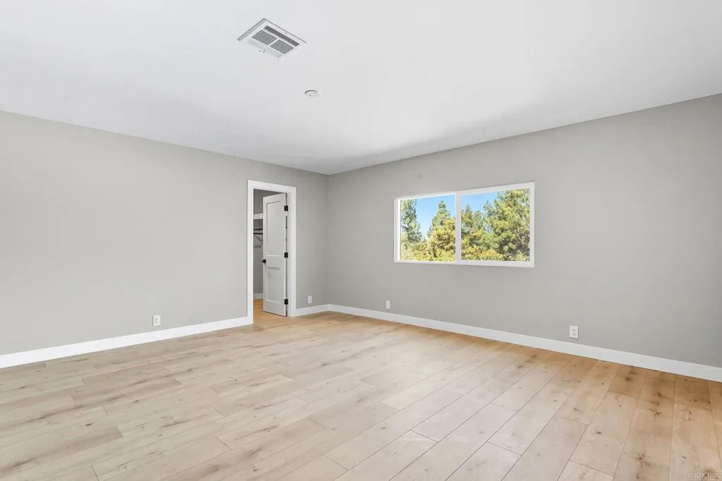 https://cdn.realtyfeed.com/cdn/127/306557325/36c9d4fe1e67f3a1cda892705300e9d6.webp