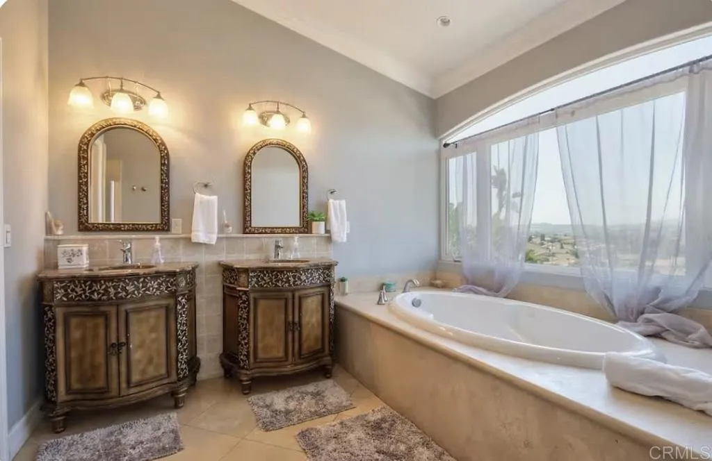 https://cdn.realtyfeed.com/cdn/127/306557329/4b7bb0cb749d7004f0f5faa6807a16ed.webp