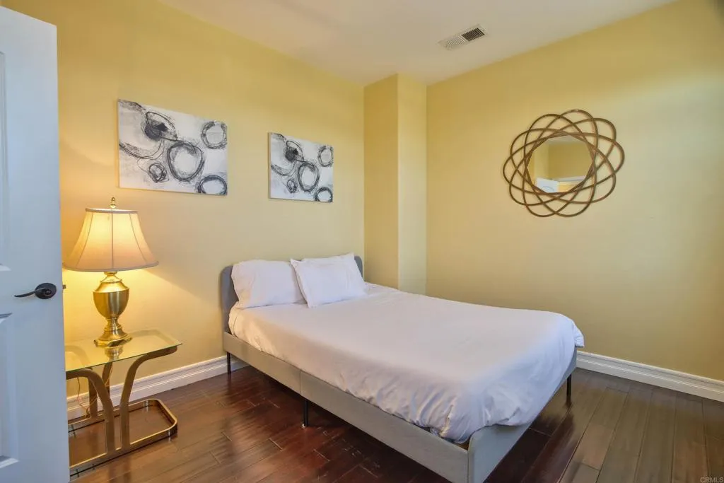 https://cdn.realtyfeed.com/cdn/127/306557329/cfb34d727cb2ec154dc9d28d1f4f244f.webp