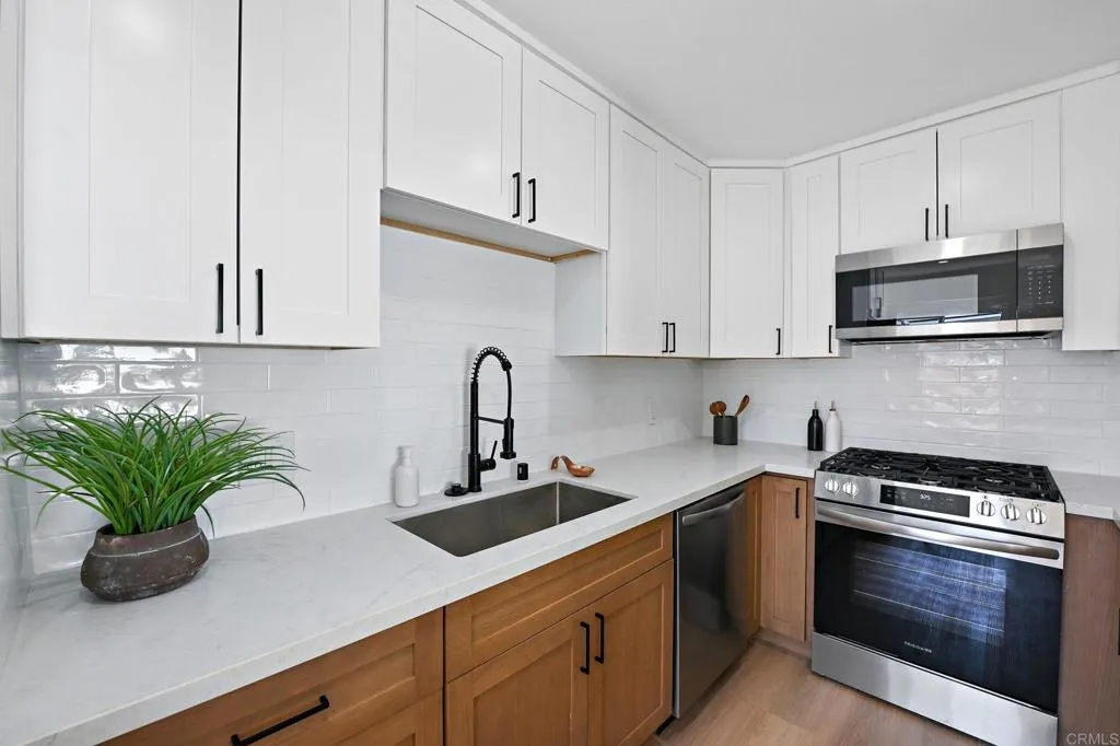 https://cdn.realtyfeed.com/cdn/127/306557336/75dee46447b0a90484a4d2d76a0adfe6.webp