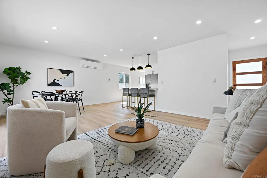 https://cdn.realtyfeed.com/cdn/127/306557336/7cd909cb2a130738a060f57f84c54b48.webp