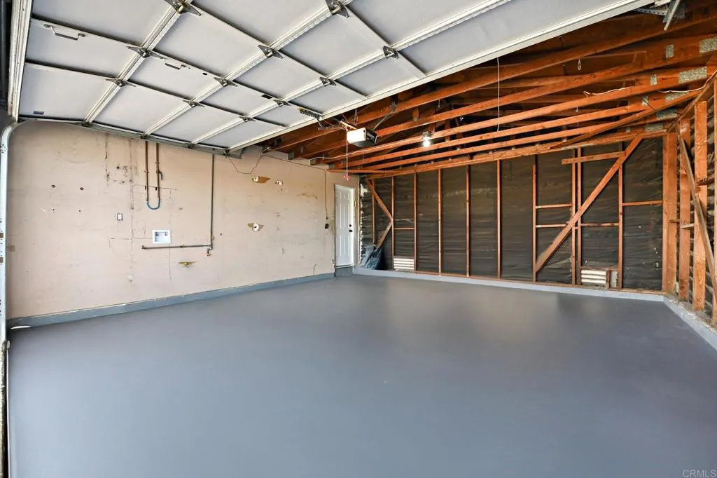 https://cdn.realtyfeed.com/cdn/127/306557336/c322429be8e9f833c04be31d34d1f066.webp