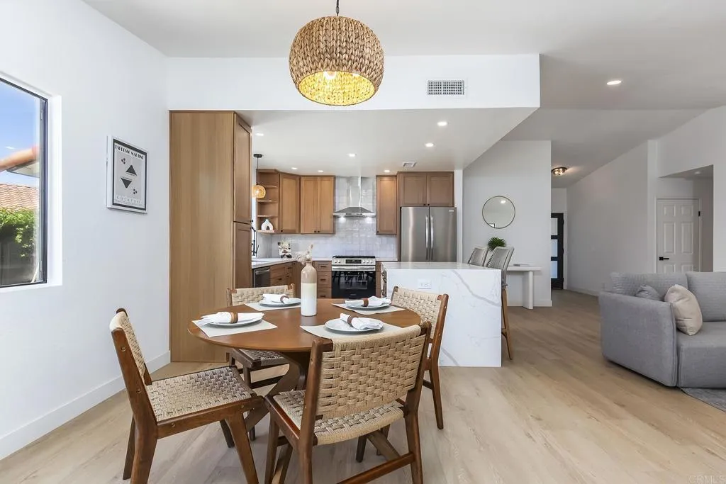 https://cdn.realtyfeed.com/cdn/127/306557337/28a448f8f033f1b772d75ca911754d9e.webp