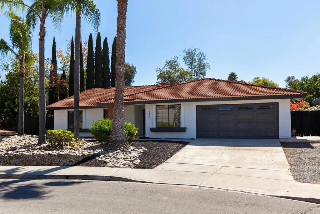 https://cdn.realtyfeed.com/cdn/127/306557337/c583797856e6ebba19630397e147a38c.webp