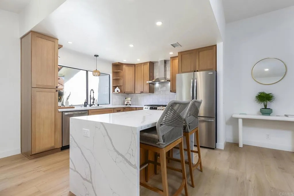 https://cdn.realtyfeed.com/cdn/127/306557337/d65ffd2952e918df2324b9384d53a733.webp