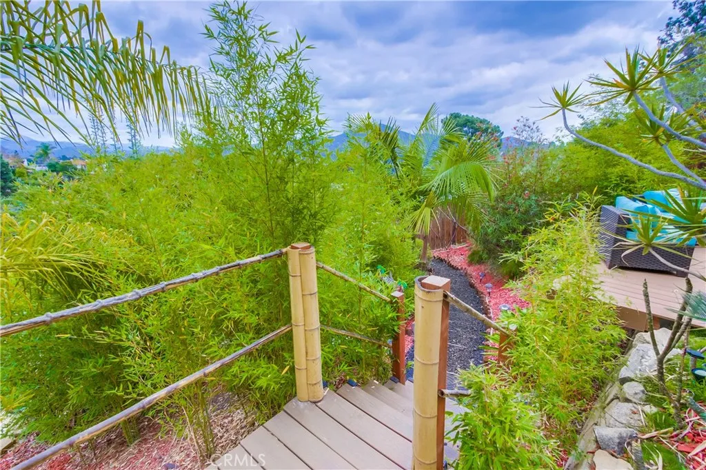 https://cdn.realtyfeed.com/cdn/127/306557362/dbc9213f899edba4b722c424ae77419c.webp